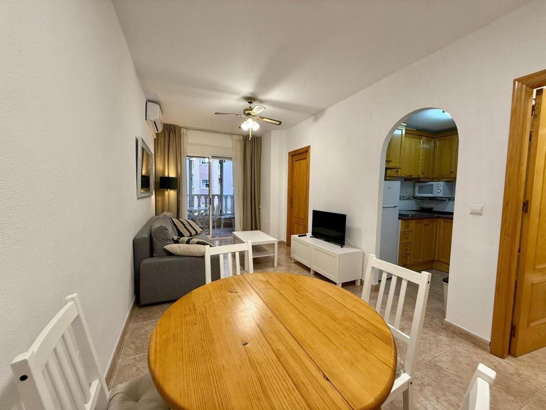 Venta de piso en Piso en La Siesta - El Salado - Torreta, Torrevieja, Torrevieja
 photo 5