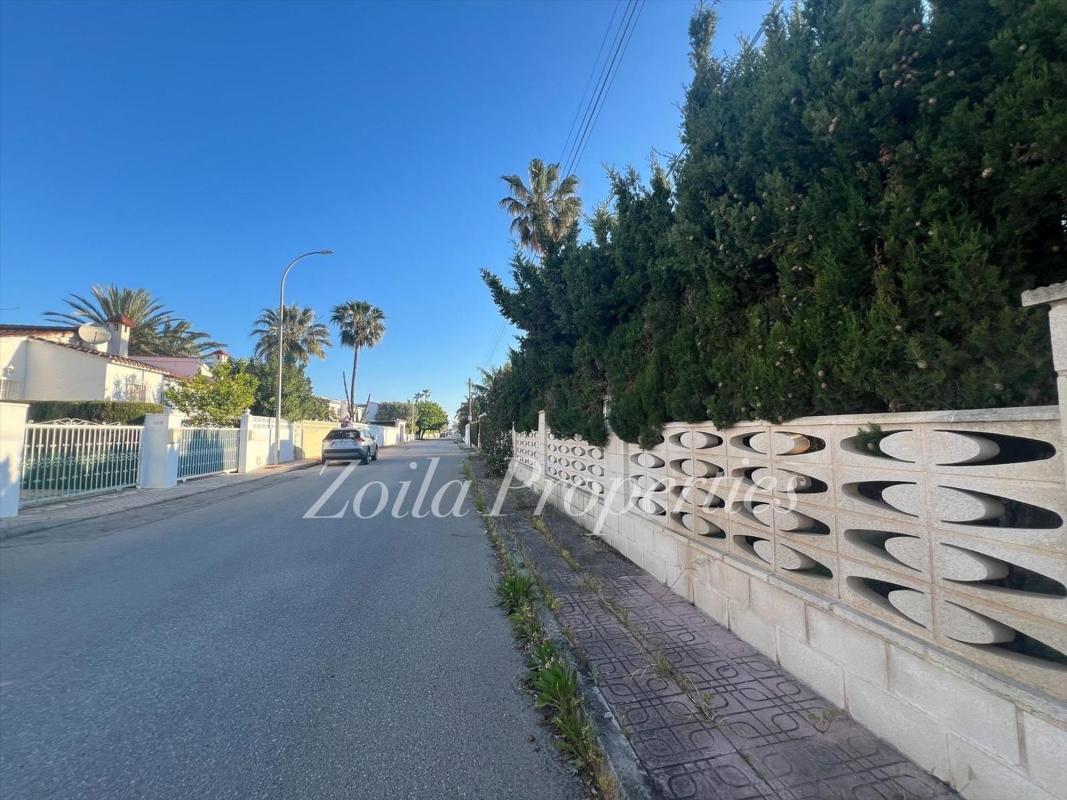 Properties for sale and rent in Spain photo 1