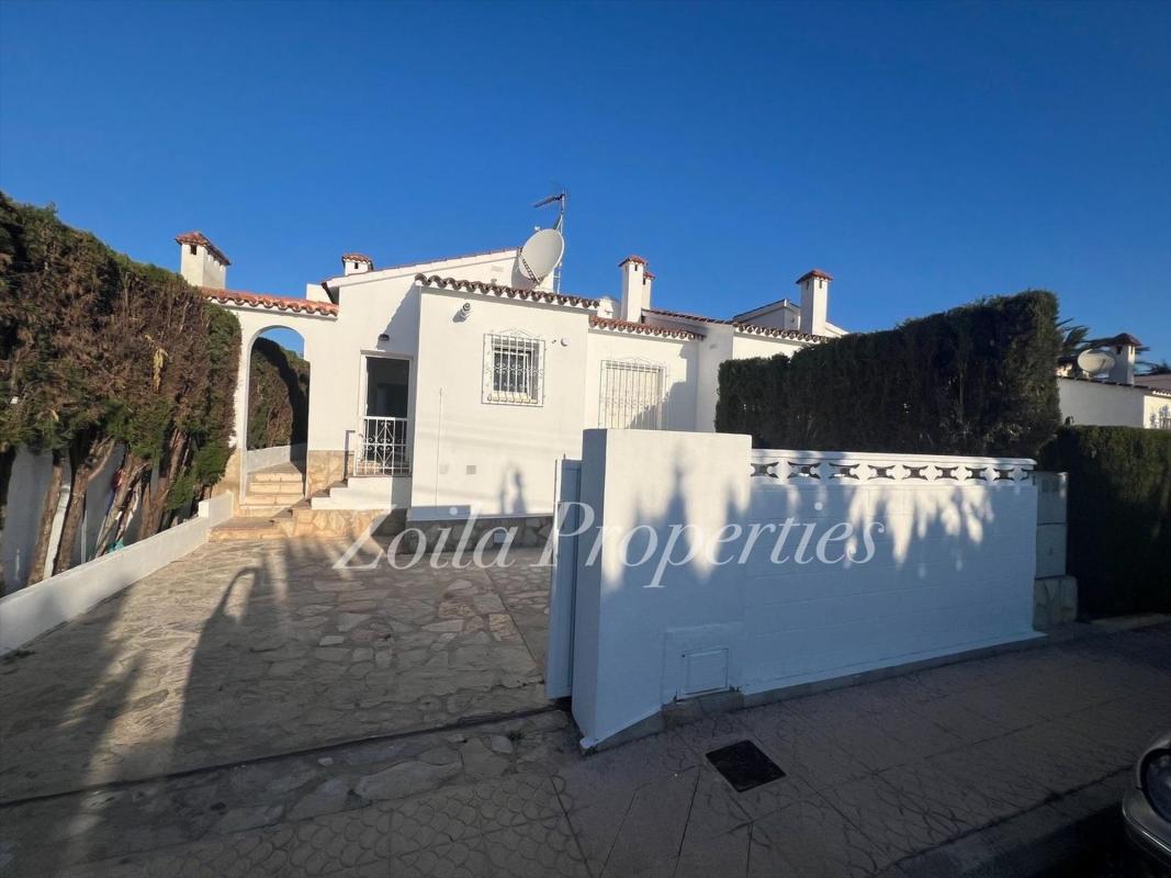 Properties for sale and rent in Spain photo 4