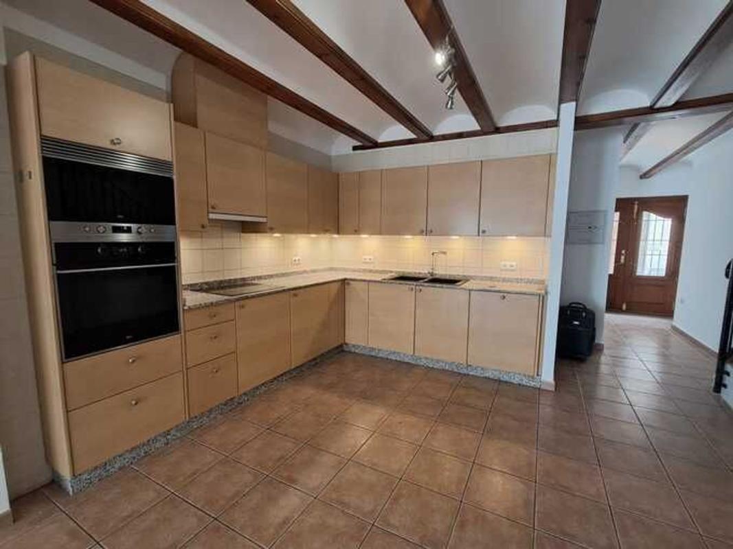 Properties for sale and rent in Spain photo 3