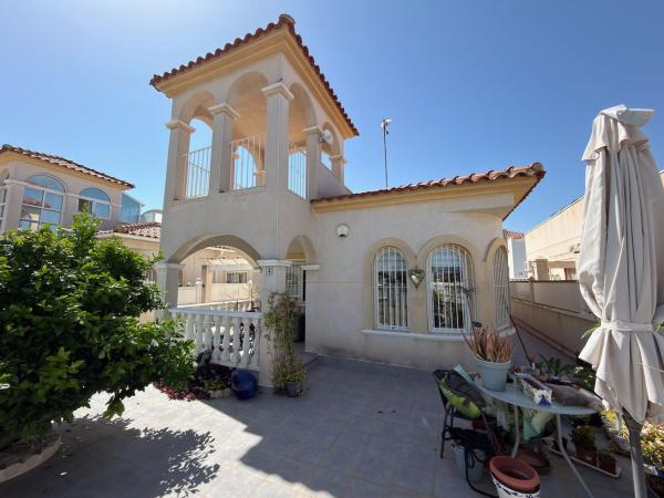 Independent chalet for sale in Casa o chalet en Calle Portugal, 26, Algorfa, Algorfa
 photo 1