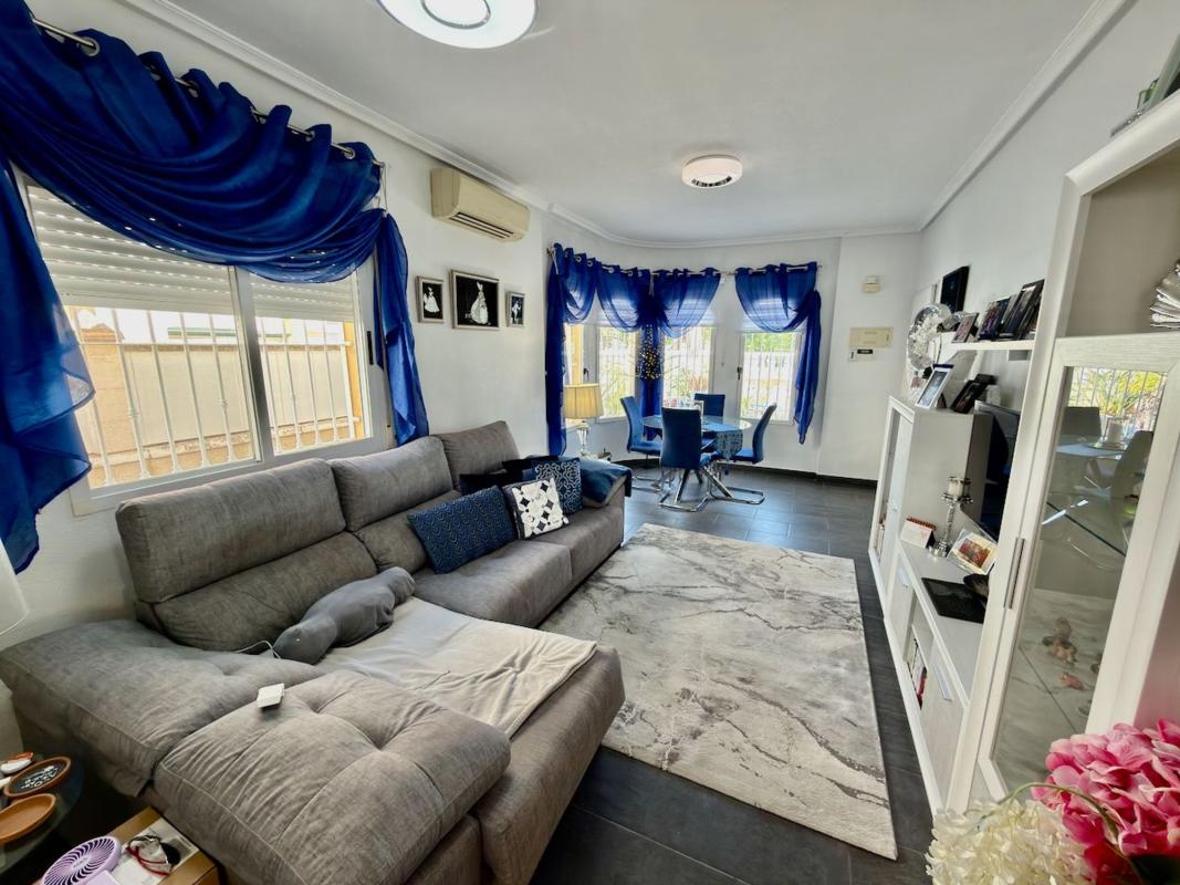 Sprzedaż niezależnego domku jednorodzinnego w  Casa o chalet en Calle Portugal, 26, Algorfa, Algorfa photo 4