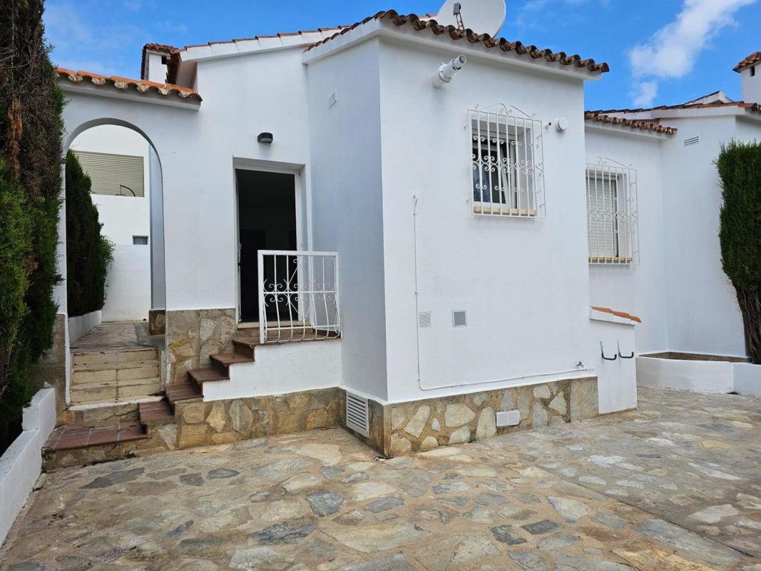 Propiedades en venta y alquiler en España photo 2