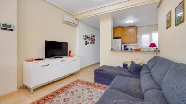Venta de piso en Piso en Rambla Juan Mateo García, El Molino, Torrevieja, Torrevieja
thumbnail 3