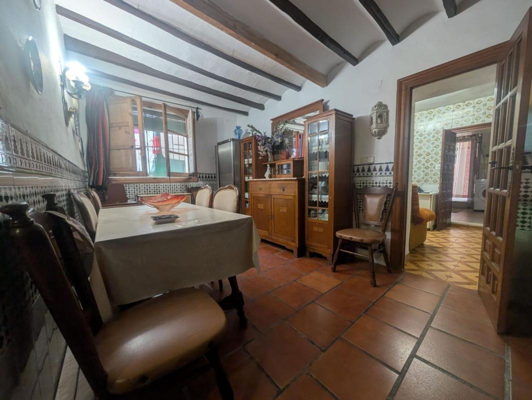 Properties for sale and rent in Spain photo 1
