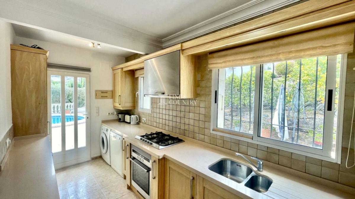 Недвижимость на продажу и в аренду в Испании photo 4