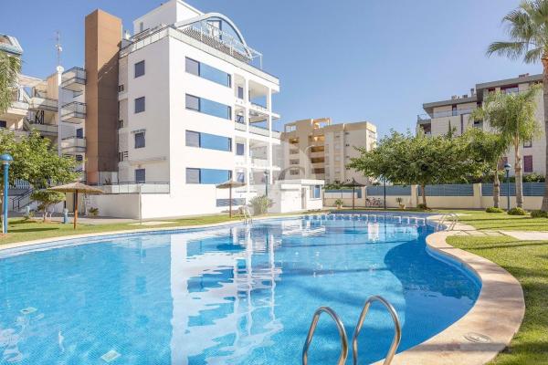 Venta de piso en Piso en Carretera de Dénia a Xábia, El Puerto, Denia, Denia
 photo 1