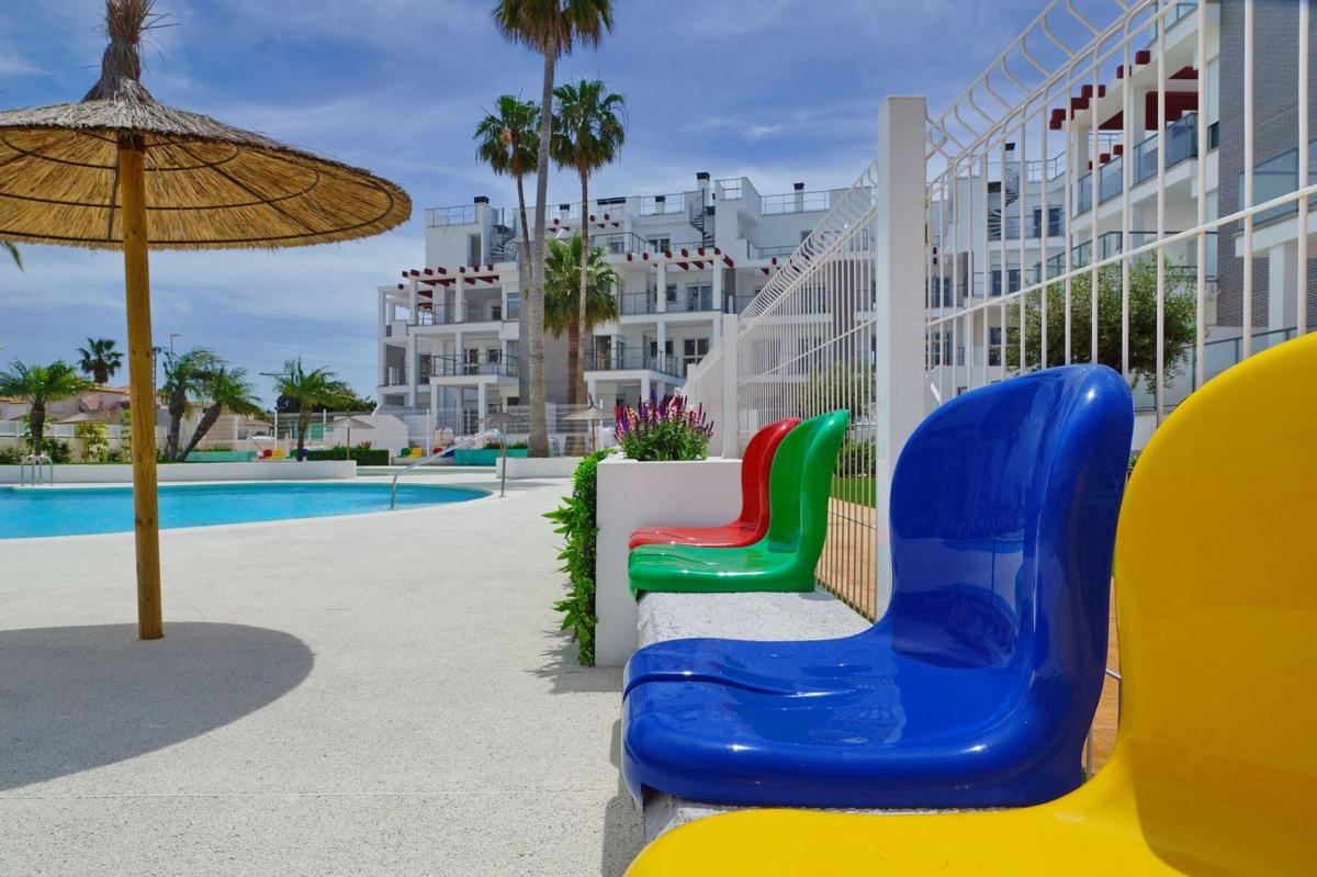 Продажа квартиры на Piso en Calle Mar Bàltic, 5, El Palmar-Los Molinos, Denia, Дения
photo 1