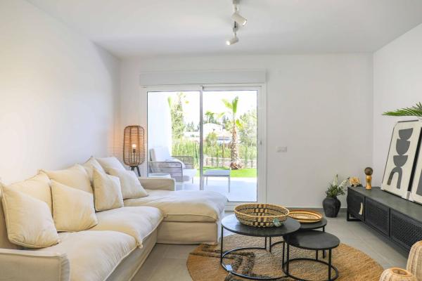 Venta de piso en Piso en Calle de l'Alborcer, El Montgó, Denia, Denia
 photo 1