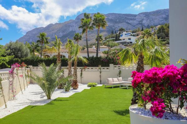 Venta de piso en Piso en Calle de l'Alborcer, 5, El Montgó, Denia, Denia
 photo 1