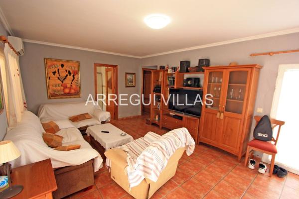 Chalet pareado en Calle Rap, Les Bassetes-El Marjal, Denia photo 3