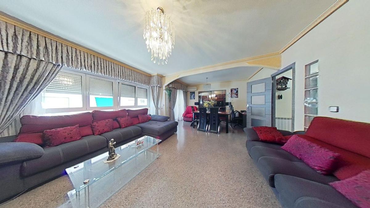 Venta de piso en Piso en Calle San Crispín, Plaza de Toros - Avenida Chapí - Trinquete, Elda, Elda
 photo 3