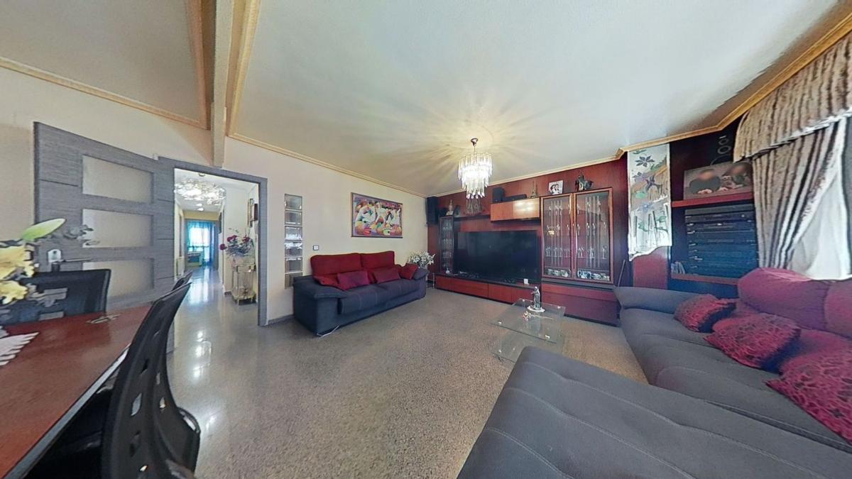 Venta de piso en Piso en Calle San Crispín, Plaza de Toros - Avenida Chapí - Trinquete, Elda, Elda
 photo 4
