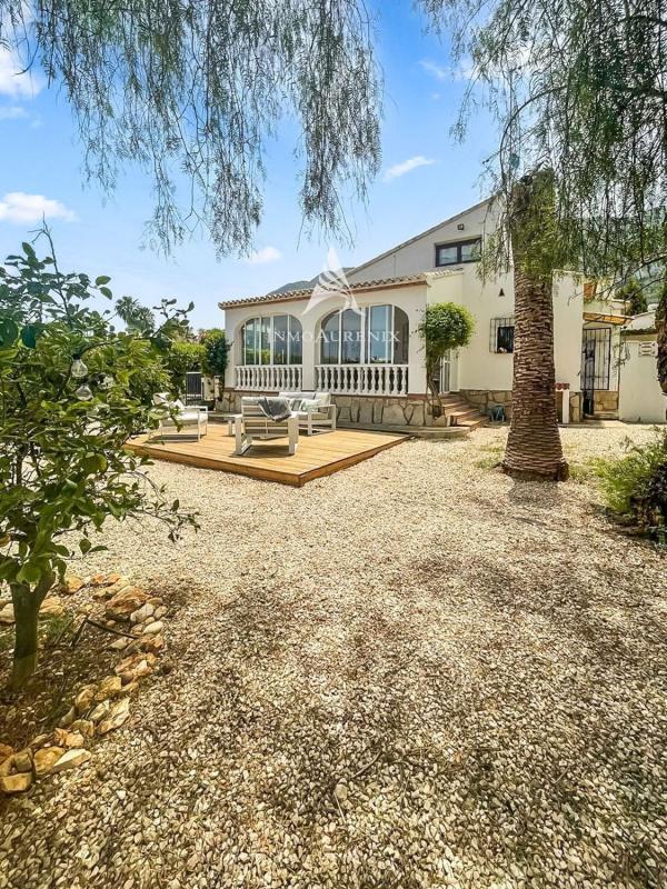 Sprzedaż niezależnego domku jednorodzinnego w  Casa o chalet en El Montgó, Denia, Dénia photo 3