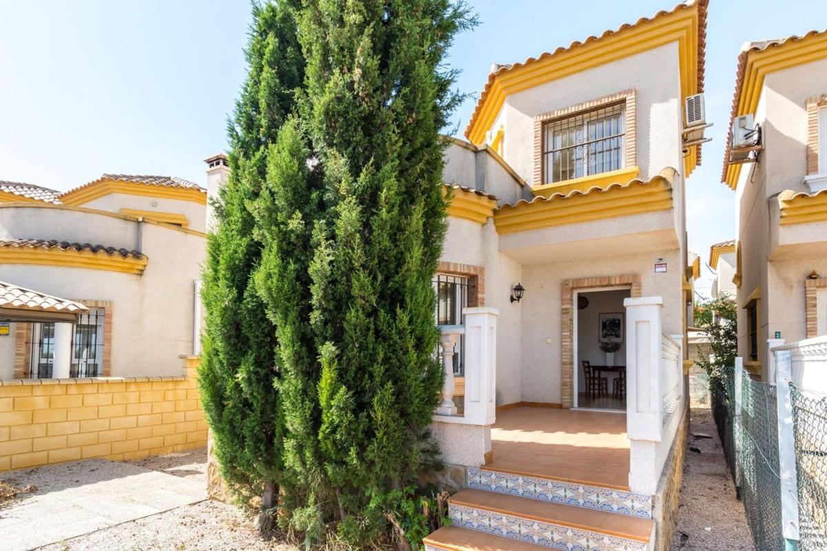 Propiedades en venta y alquiler en España photo 2