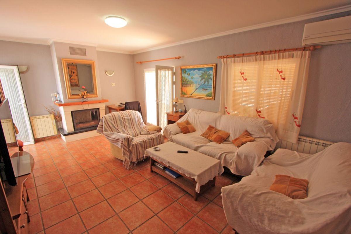 Properties for sale and rent in Spain photo 2