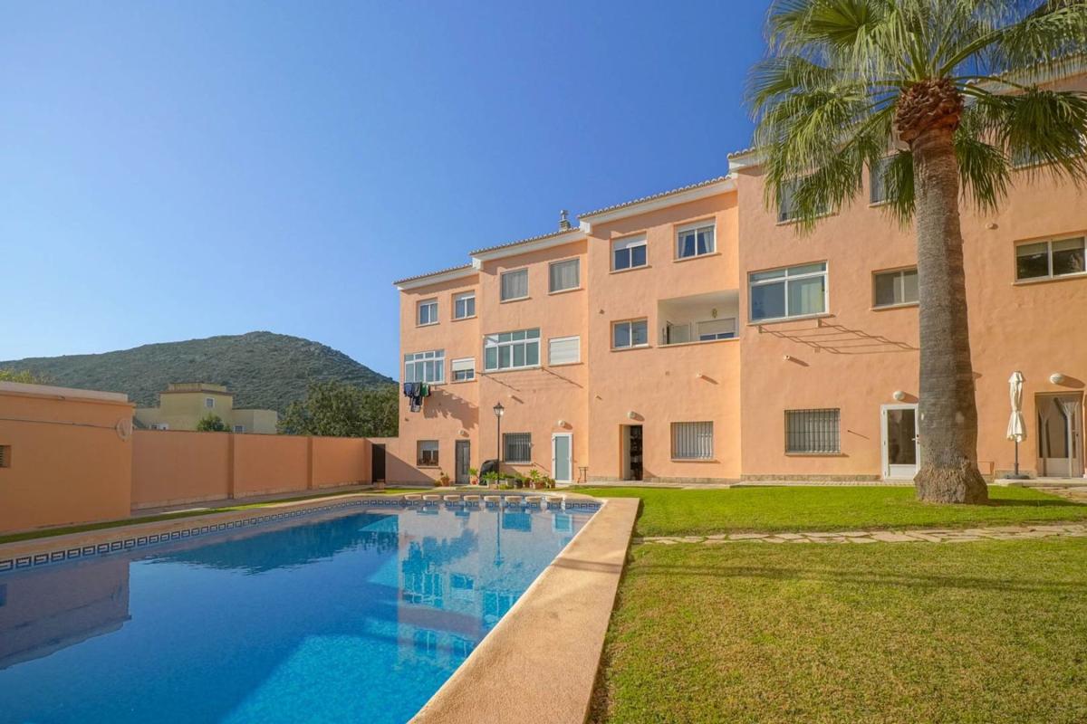 Propiedades en venta y alquiler en España photo 2