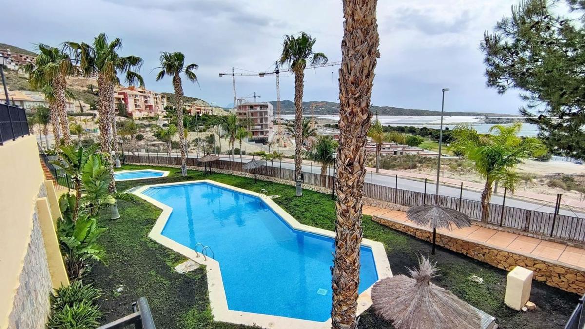 Propiedades en venta y alquiler en España photo 1