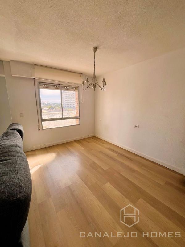 Sale of apartment in Piso en Avenida d'Alcoi, Campello Pueblo, El Campello, El Campello
 photo 2