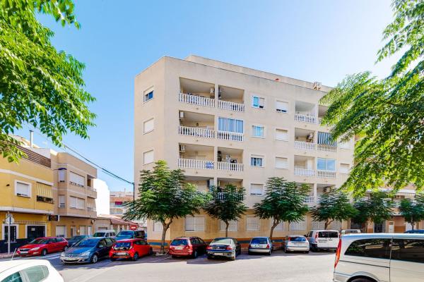 Sprzedaż mieszkania w Piso en Calle Clemente Gosálvez, 63, El Molino, Torrevieja, Torrevieja
photo 1