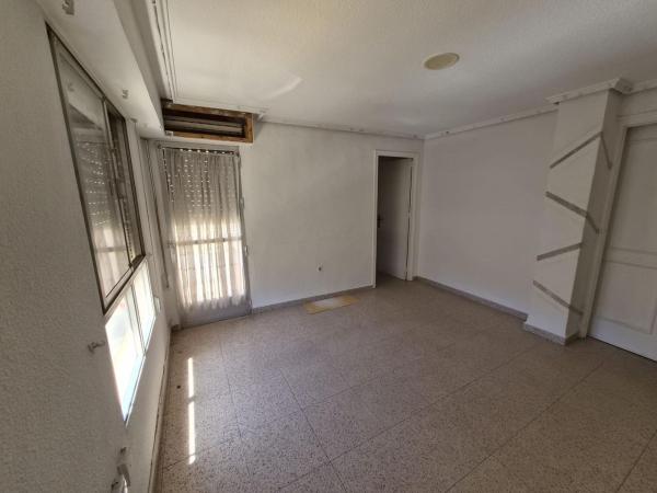Casa o chalet independiente en Calle Gratitud, 19, Zona Pueblo, Guardamar del Segura thumbnail 1