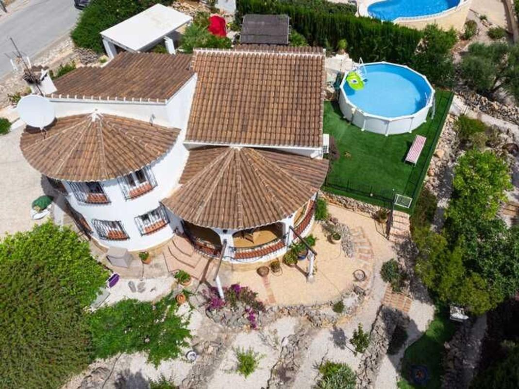 Propiedades en venta y alquiler en España photo 2