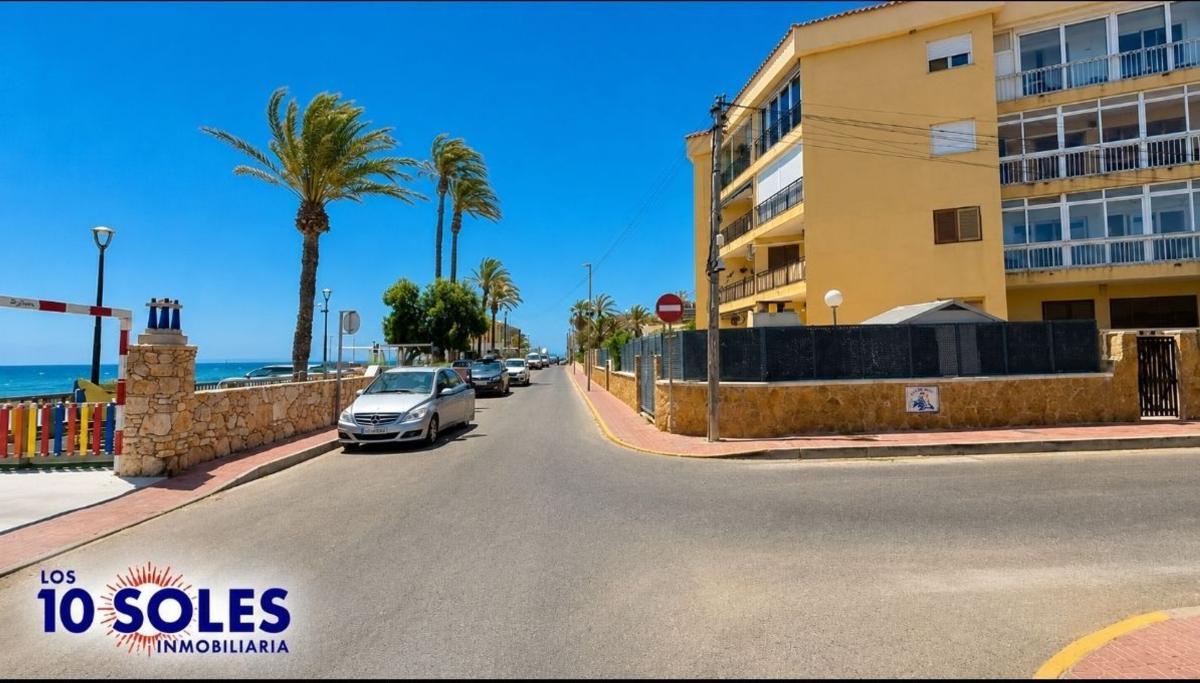 Venta de piso en Piso en La Veleta, Torrevieja, Torrevieja
photo 3
