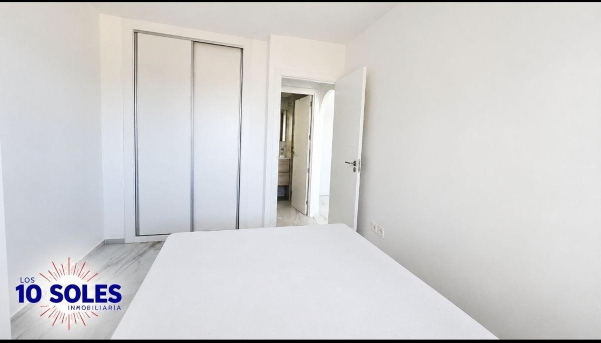 Venta de piso en Piso en La Veleta, Torrevieja, Torrevieja
photo 5