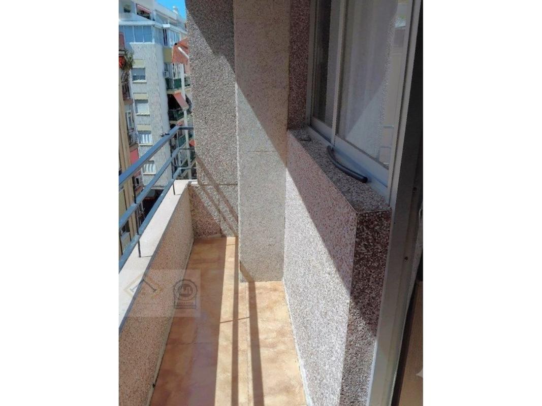 Sprzedaż mieszkania w Piso en Avenida Rei Jaume I, Centro Urbano, Benidorm, Benidorm
 photo 2