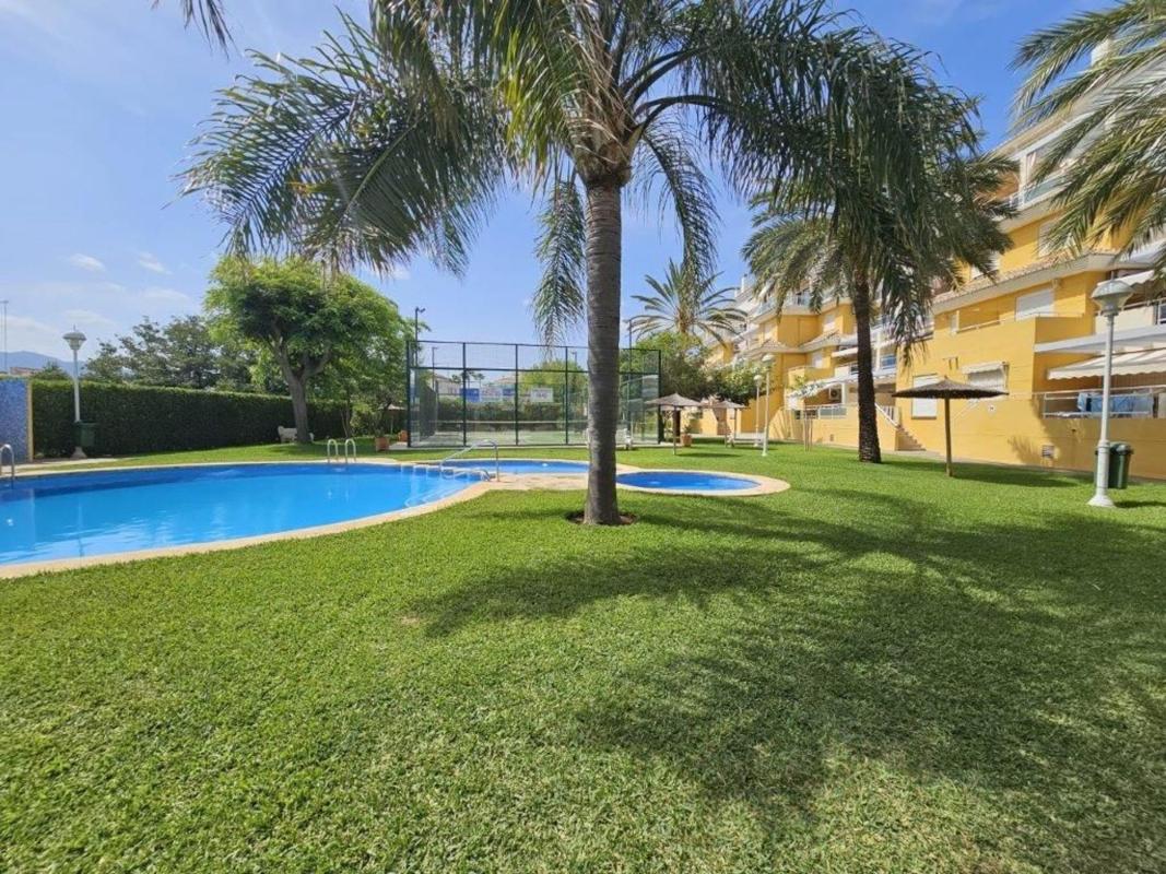 Продажа квартиры на Piso en Carretera de les Marines a Dénia, Les Bassetes-El Marjal, Denia, Дения
 photo 2