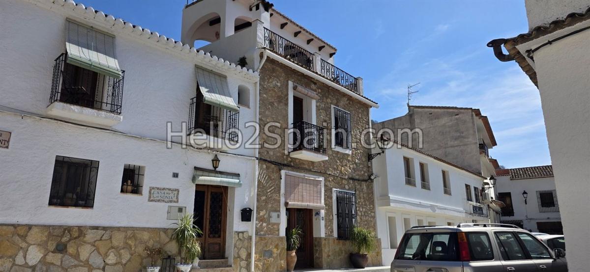Propiedades en venta y alquiler en España photo 1