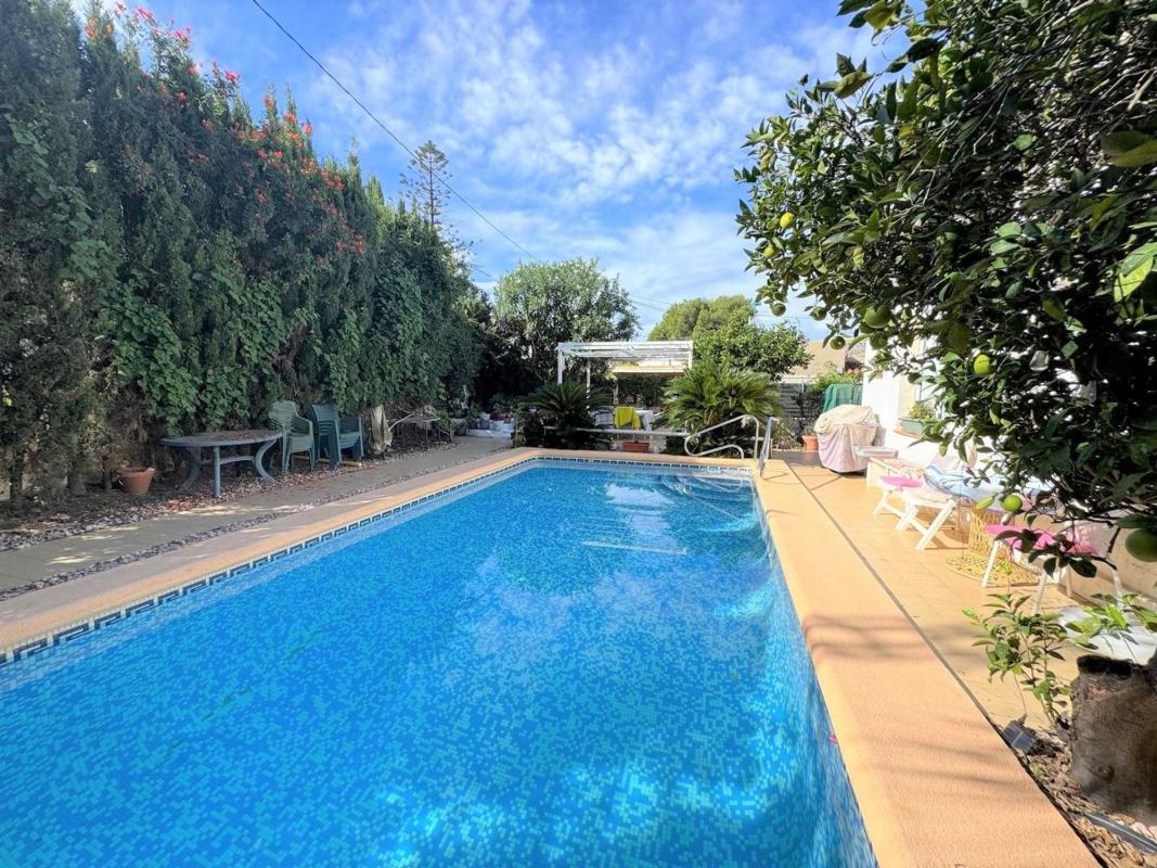 Sprzedaż niezależnego domku jednorodzinnego w  Casa o chalet en El Montgó, Denia, Dénia photo 2