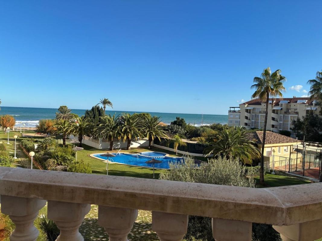 Продажа квартиры на Piso en Carretera de les Marines a Dénia, L'Almadrava-L'Estanyò, Denia, Дения
photo 1