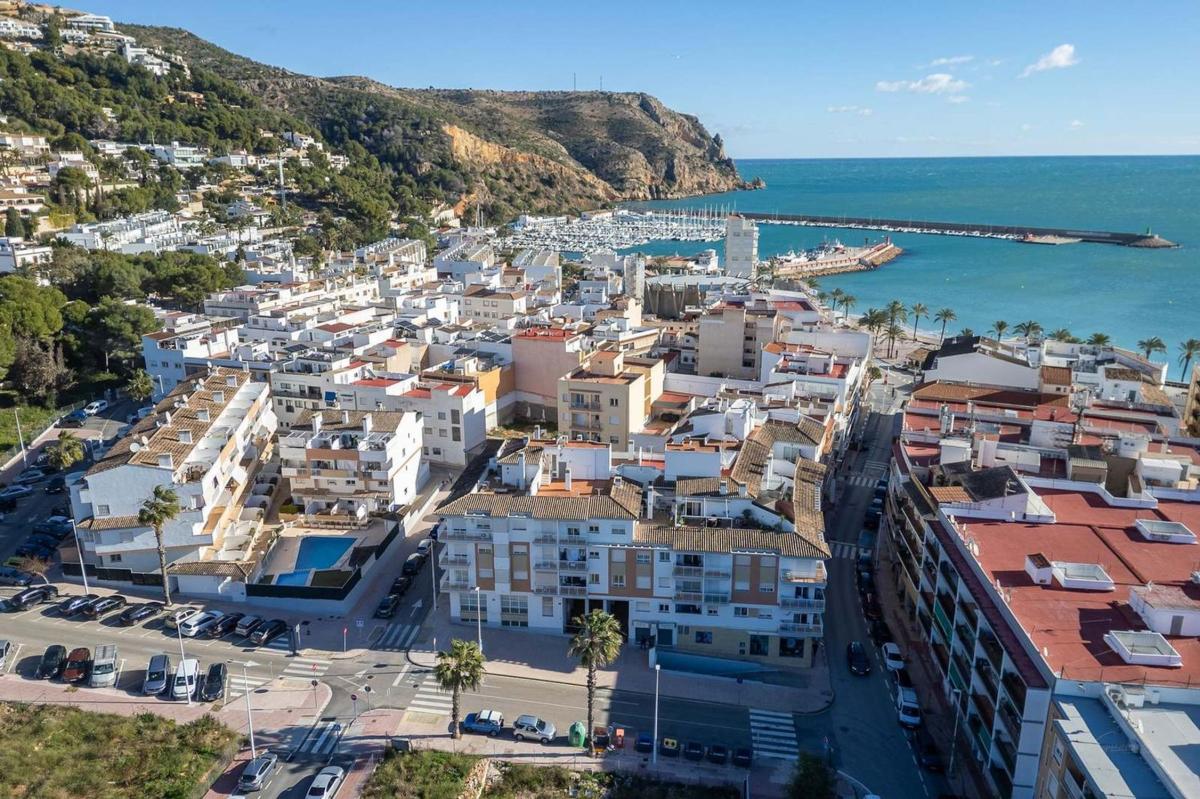 Venta de piso en Piso en Calle Fray Jaime Ibáñez, Puerto, Jávea/Xàbia, Jávea/Xàbia
photo 1