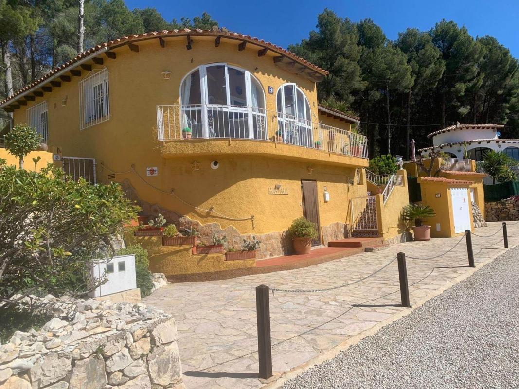 Properties for sale and rent in Spain photo 1