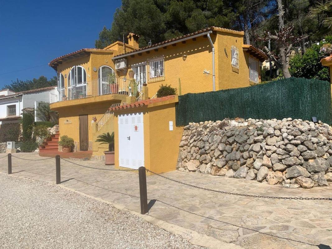 Properties for sale and rent in Spain photo 2