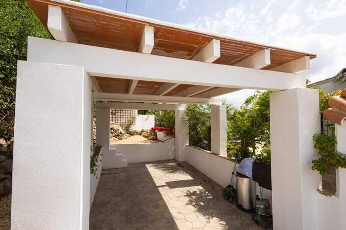 Properties for sale and rent in Spain photo 4