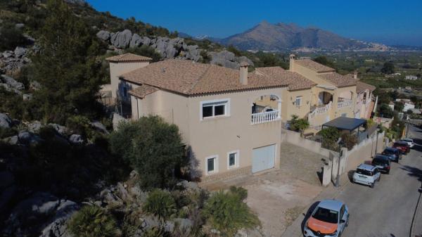 Chalet independiente en venta en Casa o chalet en Tormos, Tormos
thumbnail 2