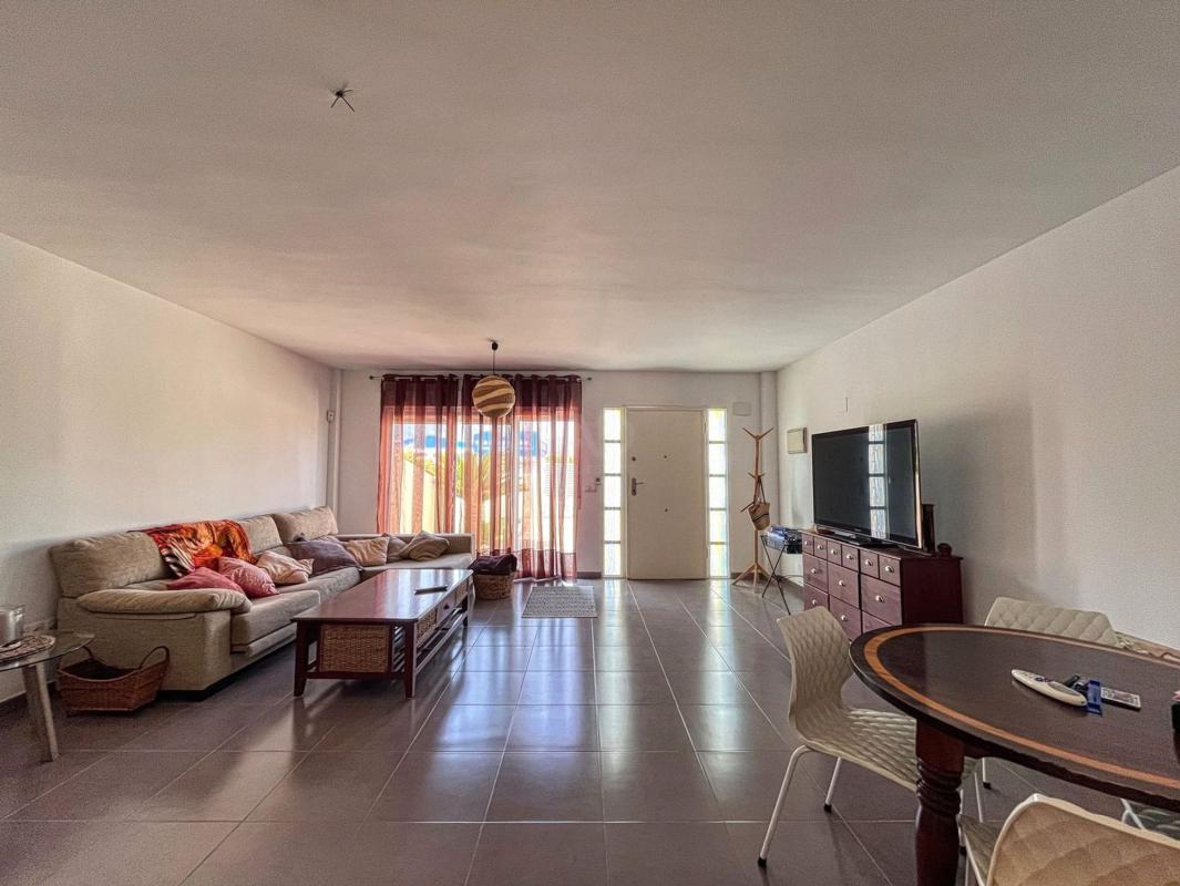 Properties for sale and rent in Spain photo 3