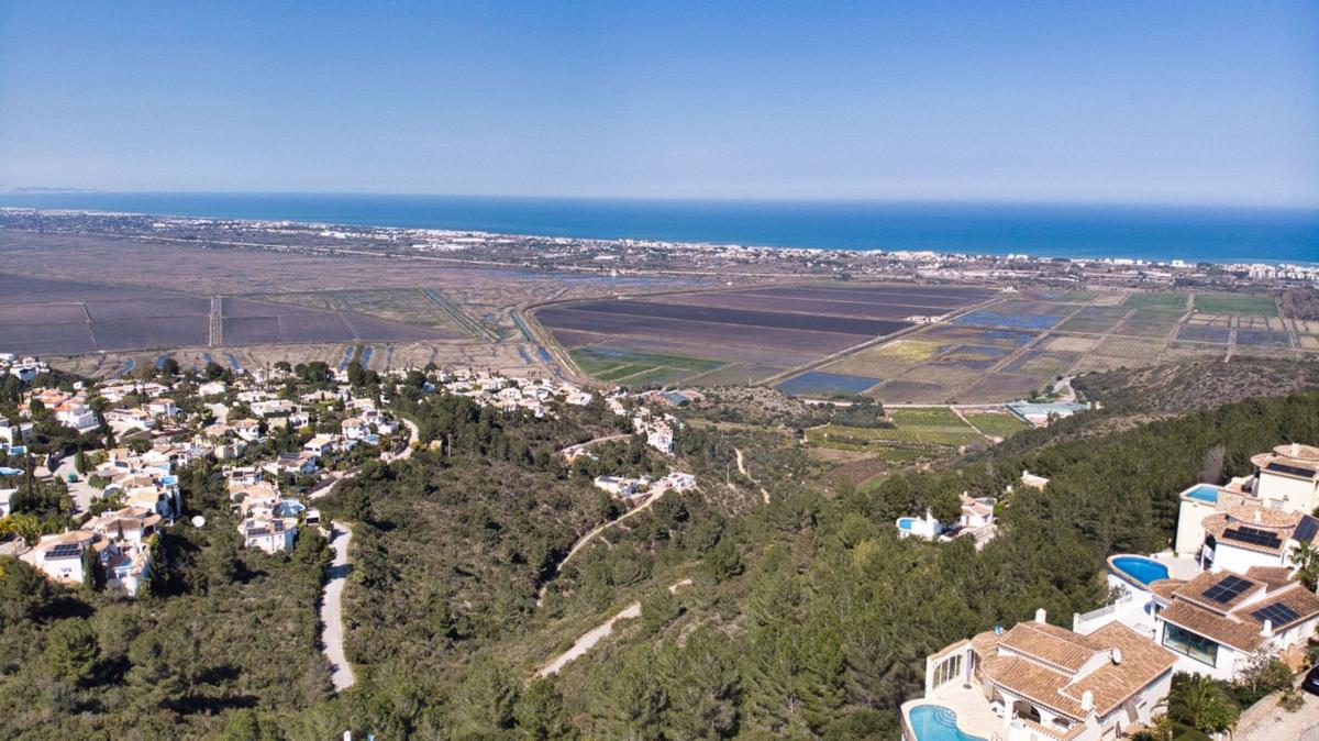 Properties for sale and rent in Spain photo 3