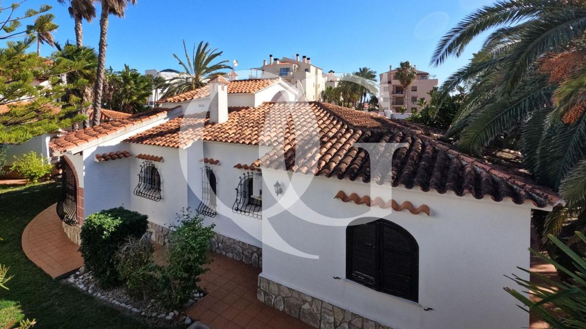 Properties for sale and rent in Spain photo 2