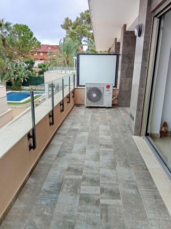 Venta de piso en Piso en Avenida del Mediterráneo, 122, Montañar, Jávea/Xàbia, Jávea/Xàbia
thumbnail 2