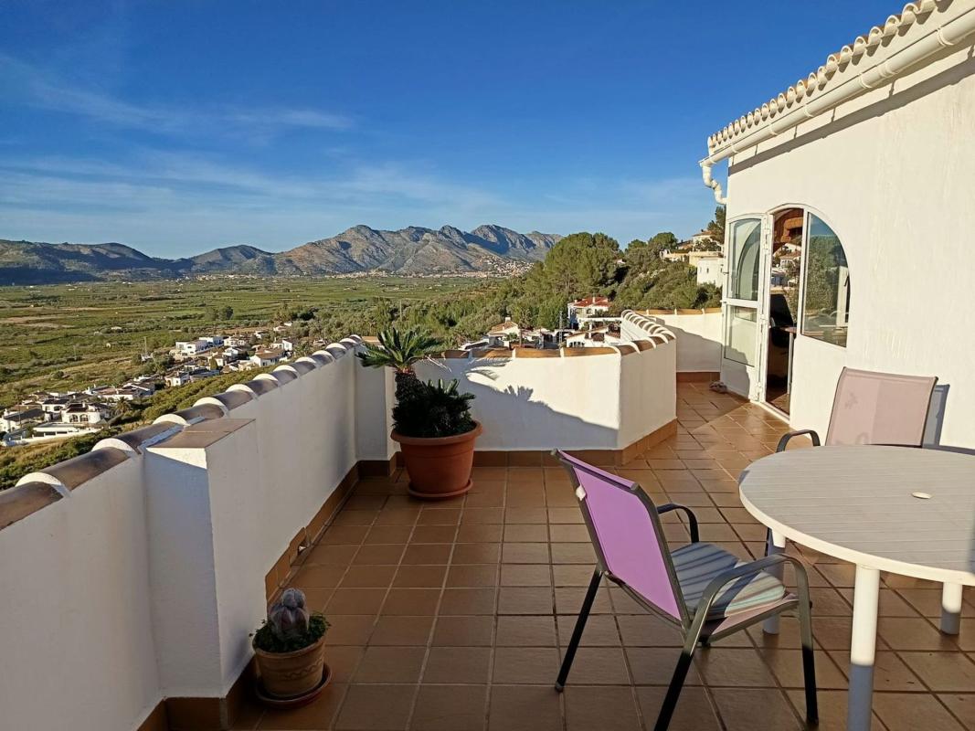 Properties for sale and rent in Spain photo 3