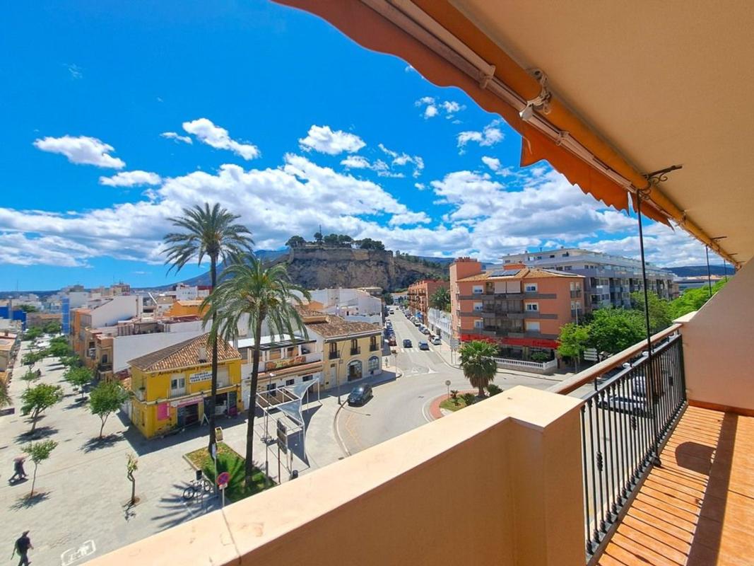 Sprzedaż mieszkania w Piso en Avenida Miguel Hernández, Centro Urbano, Denia, Dénia
photo 3