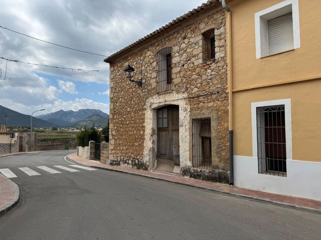 Propiedades en venta y alquiler en España photo 2