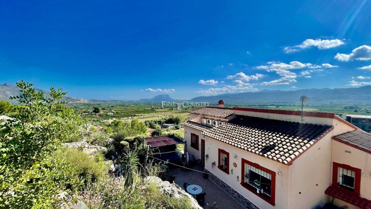 Properties for sale and rent in Spain photo 5