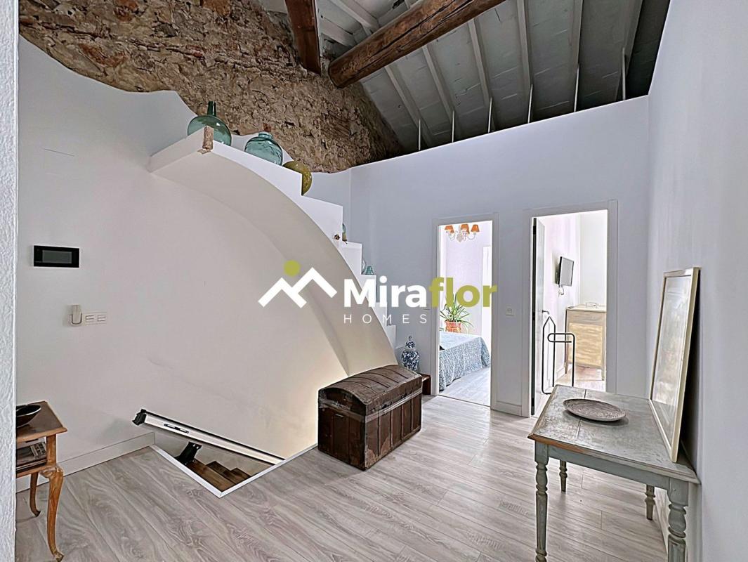Properties for sale and rent in Spain photo 5