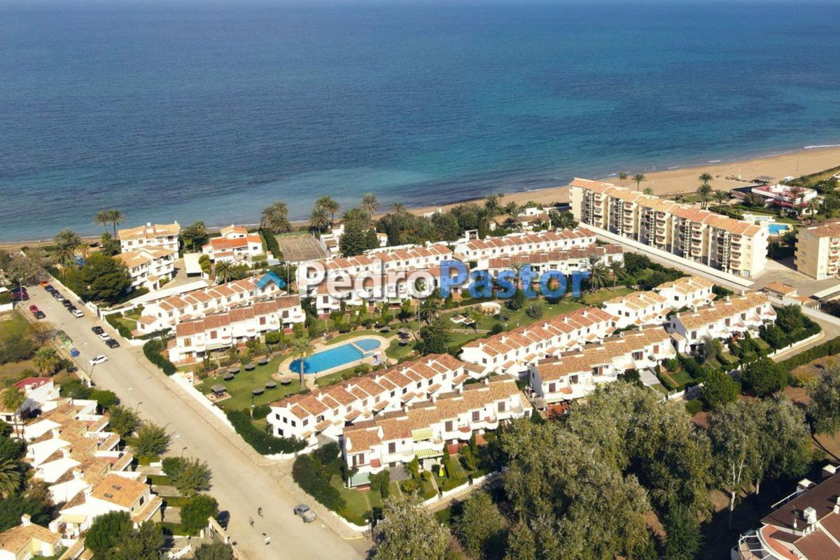 Properties for sale and rent in Spain photo 2