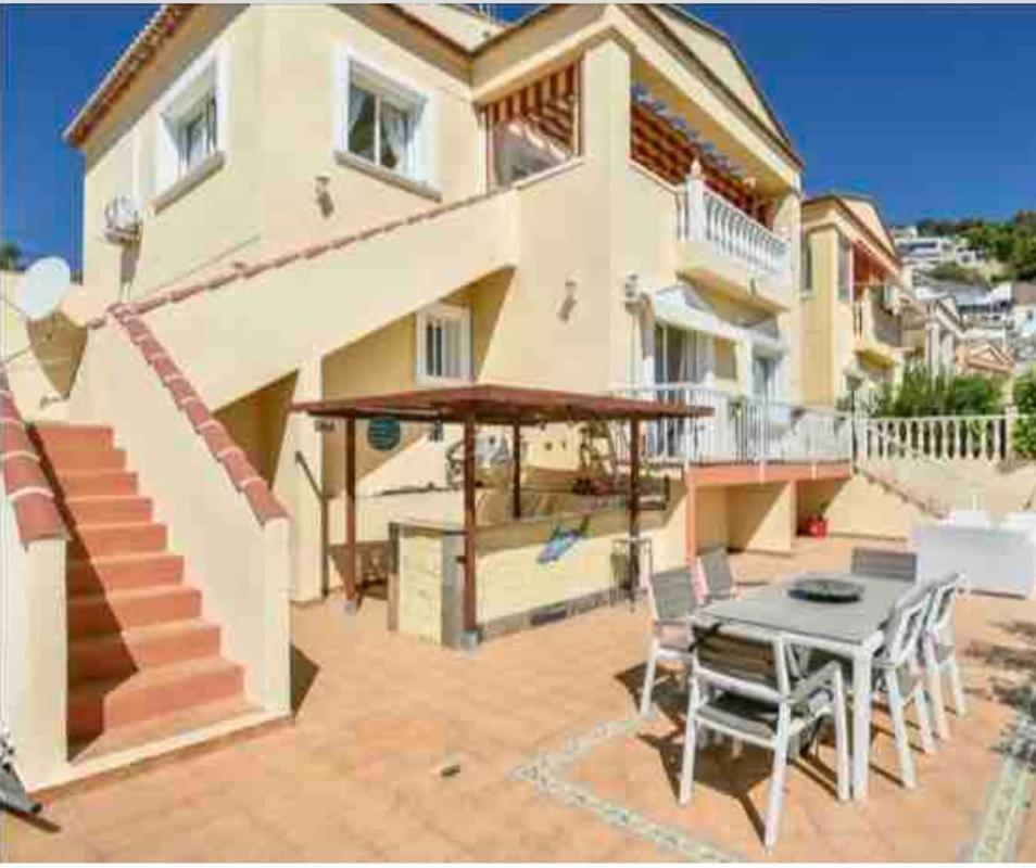 Properties for sale and rent in Spain photo 2