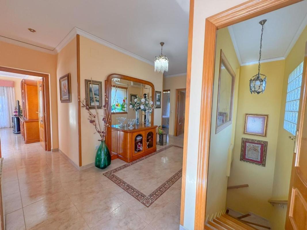Недвижимость на продажу и в аренду в Испании photo 4
